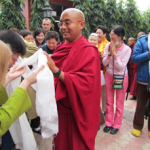 mingyur Rinpoche arrives BG dec 6. 2010.png 2